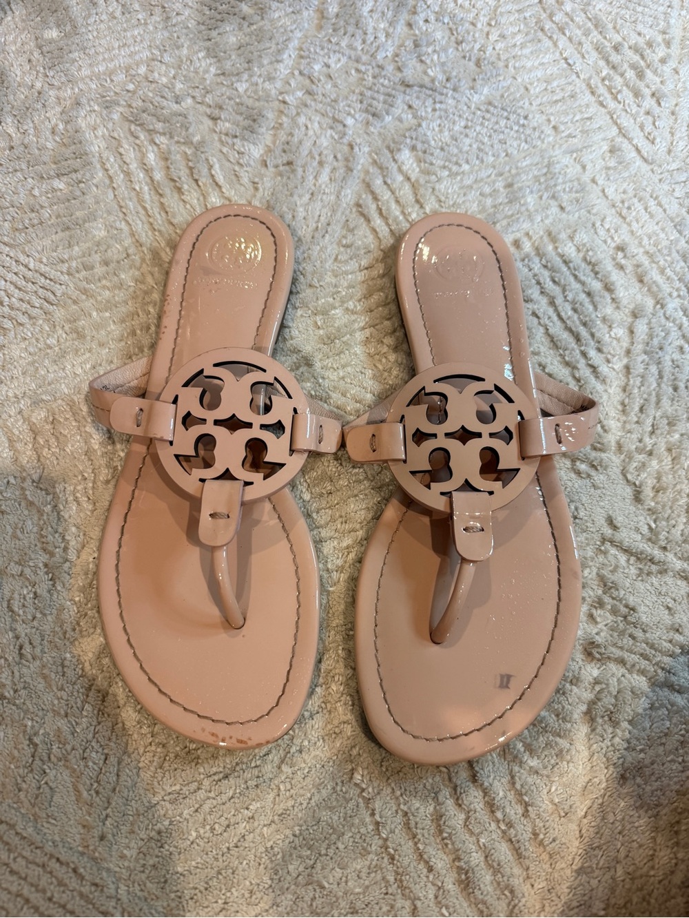 Tory Burch Patent Leather Thong Sandals - Blush Pink
